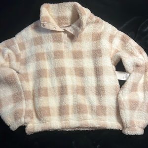 Super Cozy Sherpa Quarter Snap. New with tags.